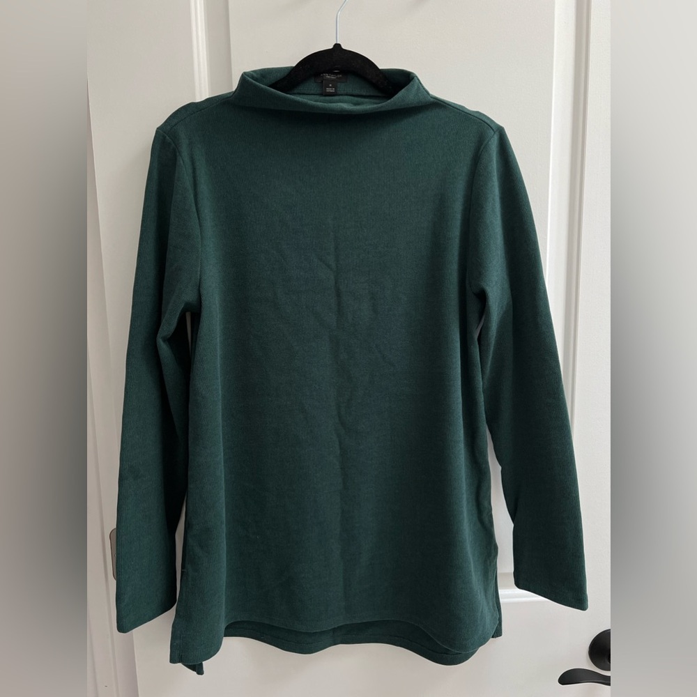 Ann Taylor Mock Neck Velvet Ribbed Sweater Size M